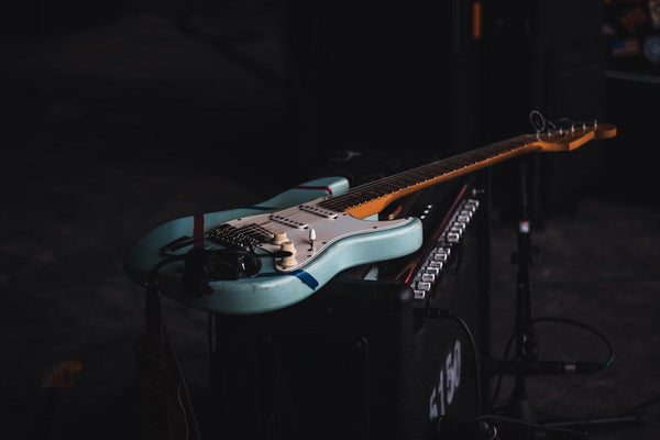 Electric CST-200
